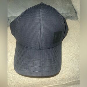 Under Armour Men's Dark Gray Hat